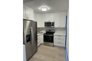 8321 NW 7th St, Miami, FL 33126, Sold 09/25/24