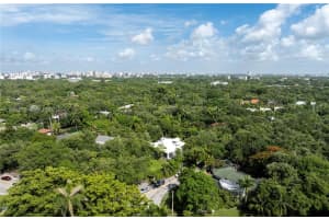 1701 S Bayshore Dr, Miami