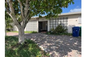 20500 Highland Lakes Blvd, Miami, FL 33179, Sold 09/13/24