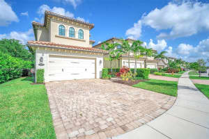235 SW 113th Ln, Pembroke Pines, FL 33025, Sold 09/30/24