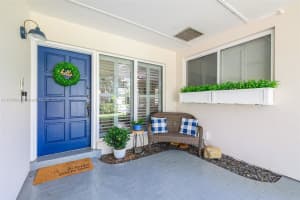 15840 SW 84th Ave, Palmetto Bay, FL 33157, Sold 09/27/24