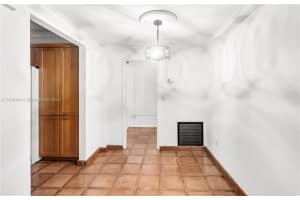 1751 Washington Ave APT 2F, Miami Beach, FL 33139, Sold 12/21/24