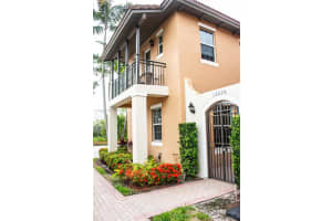 14606 SW 13th St, Pembroke Pines, FL 33027, Sold 09/27/24