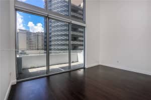 1050 Brickell Ave, Miami, FL 33131, Sold 09/17/24