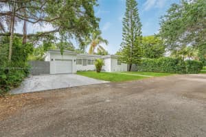 859 NE 115th St, Biscayne Park, FL 33161, Sold 09/25/24