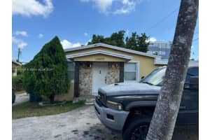 10670 SW 4th St, Miami, FL 33174, Sold 02/28/25