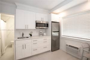 335 Ocean Dr APT 211, Miami Beach, FL 33139, Sold 03/05/25