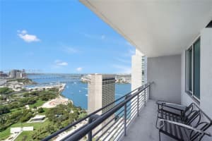 325 S Biscayne Blvd #4016, Miami, FL 33131, Sold 03/31/25