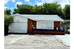 952 SW 136th Pl, Miami, FL 33184, Sold 11/13/24