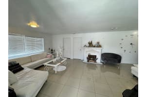 952 SW 136th Pl, Miami, FL 33184, Sold 11/13/24