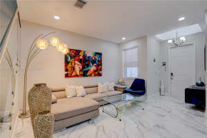 11474 NW 77th St, Doral, FL 33178, Sold 09/17/24