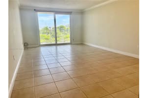 6950 Miami Gardens Dr, Hialeah, FL 33015, Sold 08/21/24