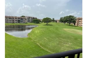 10101 Sunrise Lakes Blvd 306, Sunrise