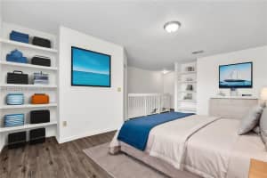 18332 NW 68th Ave APT C, Hialeah, FL 33015, Sold 12/02/24
