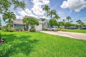 8238 Waterford Ln #8238, Tamarac, FL 33321, Sold 09/27/24