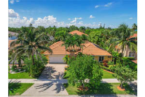 15813 SW 102nd Ln, Miami, FL 33196, Sold 12/05/24