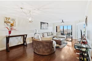 10360 NW 30th Ct APT 402, Sunrise, FL 33322, Sold 12/17/24