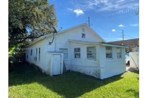 8982 NW 5th Ave, El Portal, FL 33150, Sold 12/03/24