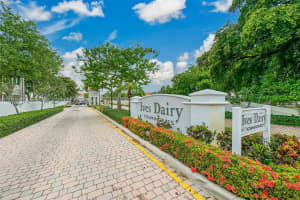 1009 NE 208th St, Miami, FL 33179, Sold 12/20/24