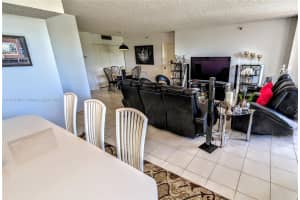 20225 NE 34th Ct APT 317, Aventura, FL 33180, Sold 11/29/24