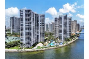 19101 NE 36th Pl #406, Aventura, FL 33180, Sold 06/02/25