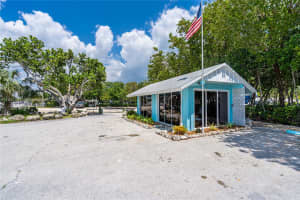 100 Morris Ln, D-6 Key Largo, FL 33037 Sold 04/15/25