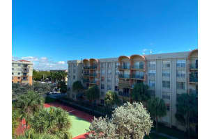 9320 Fontainebleau Blvd APT 513, Miami, FL 33172, Sold 10/15/24