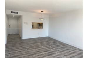 9320 Fontainebleau Blvd APT 513, Miami, FL 33172, Sold 10/15/24