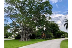 2301 SE 7th Dr, Pompano Beach, FL 33062, Sold 01/15/25