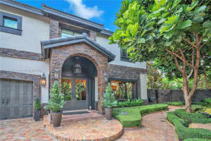 9071 NW 190th St, Hialeah, FL 33018, Sold 09/17/24