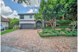 9071 NW 190th St, Hialeah, FL 33018, Sold 09/17/24
