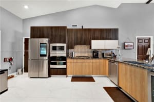 5124 NW 106th Ave, Doral, FL 33178, Sold 09/27/24