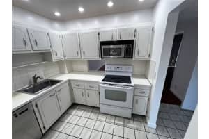 201 Berkley Rd APT 207, Hollywood, FL 33024, Sold 12/16/24