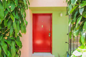 937 Michigan Ave APT 4, Miami Beach, FL 33139, Sold 02/13/25