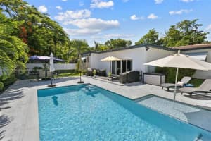 660 NE 121st St, Biscayne Park, FL 33161, Sold 01/23/25