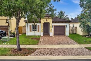 2365 NE 4th St, Homestead, FL 33033, Sold 01/23/25