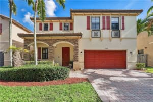 11438 SW 242nd St, Princeton, FL 33032, Sold 01/16/25