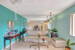 8401 SW 107th Ave APT 204E, Miami, FL 33173, Sold 10/18/24