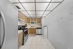 10850 N Kendall Dr #407, Miami, FL 33176, Sold 02/27/25