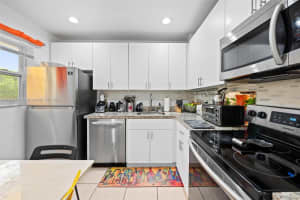 201 Berkley Rd, Hollywood, FL 33024, Sold 09/17/24