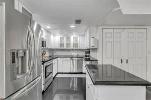 942 SW 112th Ter #5, Pembroke Pines, FL 33025, Sold 01/17/25