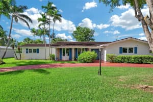 8260 Sw 145th St, Palmetto Bay