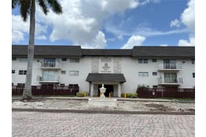 8601 SW 94th St APT 224W, Miami, FL 33156, Sold 11/01/24