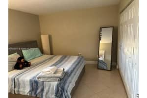 8601 SW 94th St APT 224W, Miami, FL 33156, Sold 11/01/24