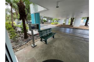 919 Hillcrest Dr APT 415, Hollywood, FL 33021, Sold 10/31/24