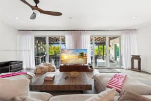 970 S Shore Dr, Miami Beach, FL 33141, - MLS#A11633053