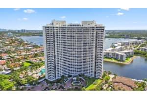 1000 W Island Blvd #1606, Aventura, FL 33160, Sold 04/21/25