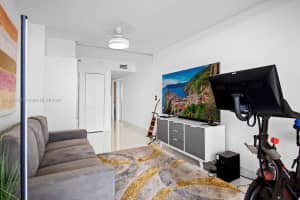 1000 W Island Blvd #1606, Aventura, FL 33160, Sold 04/21/25