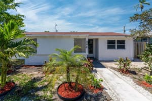 243 SW 15th St, Dania Beach, FL 33004, Sold 09/20/24