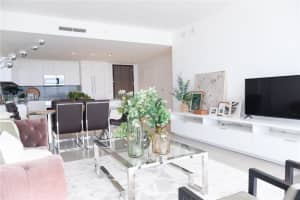 68 SE 6th St, Miami, FL 33131, Sold 10/07/24